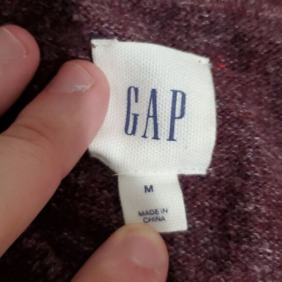 GAP medium maroon vneck long sleeve sweater - Picture 5 of 6
